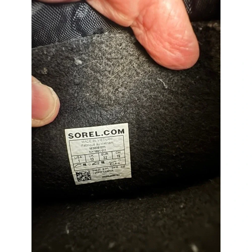 Sorel Kids Snow Commander Black Winter Boots NY1881-011 Size 1 USA